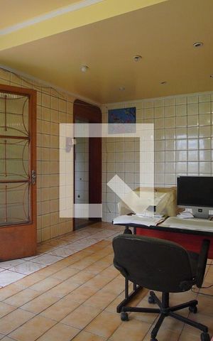 Casa à venda com 267m², 5 quartos e 6 vagasCozinha