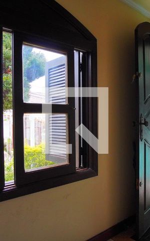Casa à venda com 267m², 5 quartos e 6 vagasSala