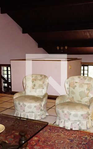 Casa de condomínio para alugar com 460m², 4 quartos e 2 vagasSala 01