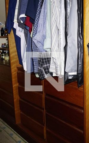 Casa de condomínio para alugar com 460m², 4 quartos e 2 vagasCloset - Suite