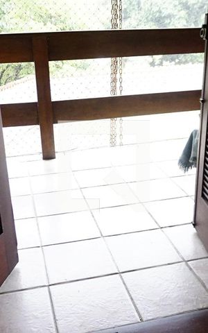 Casa de condomínio para alugar com 460m², 4 quartos e 2 vagasVaranda - Suite