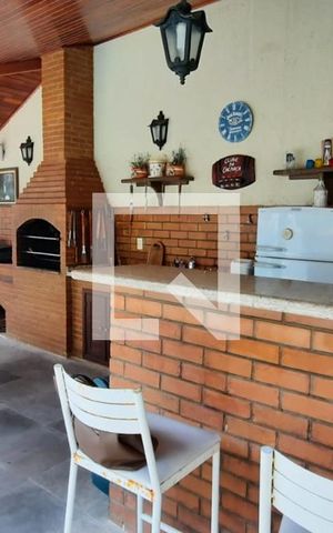Casa de condomínio para alugar com 460m², 4 quartos e 2 vagas Casa de condomínio para alugar com 460m², 4 quartos e 2 vagasPiscina - Area Gourmet