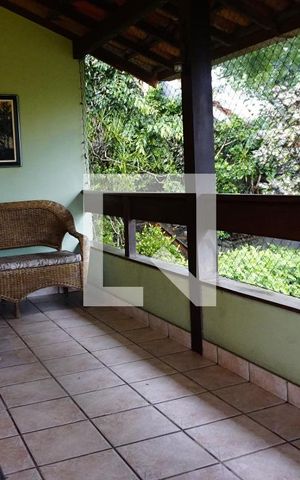 Casa de condomínio para alugar com 460m², 4 quartos e 2 vagasVaranda - Sala