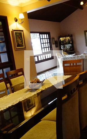 Casa de condomínio para alugar com 460m², 4 quartos e 2 vagasSala 3