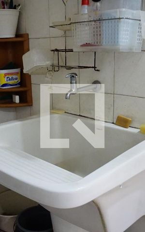 Casa de condomínio para alugar com 460m², 4 quartos e 2 vagasArea de Serviço