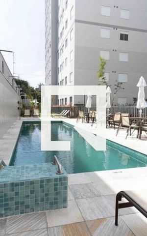 Apartamento à venda com 42m², 2 quartos e sem vaga Apartamento à venda com 42m², 2 quartos e sem vagaPiscina