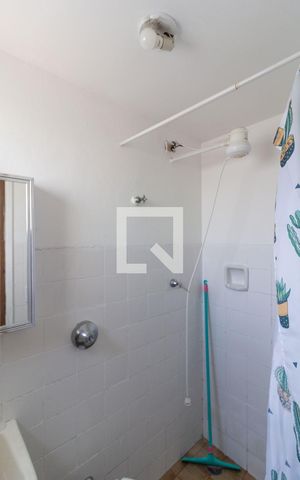 Apartamento à venda com 72m², 2 quartos e 1 vagaBanheiro de serviço