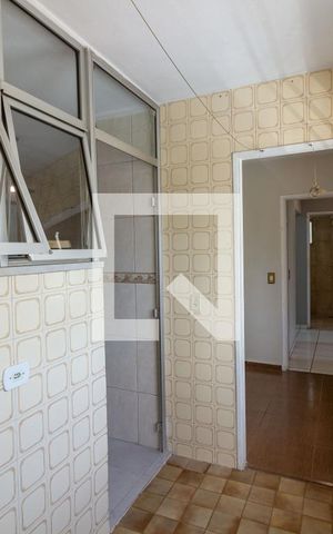 Apartamento à venda com 72m², 2 quartos e 1 vagaÁrea de Serviço