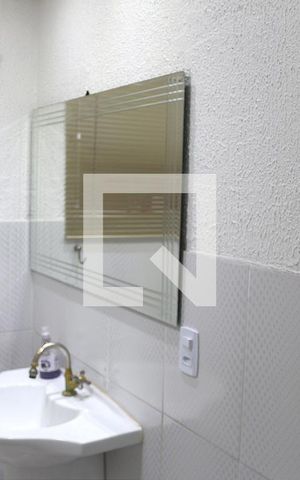 Casa à venda com 270m², 4 quartos e 3 vagasBanheiro 1