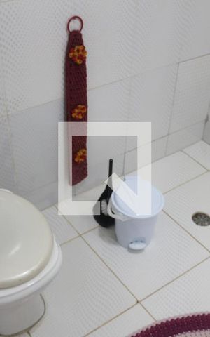 Casa à venda com 270m², 4 quartos e 3 vagasBanheiro 1