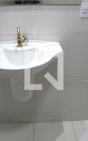 Casa à venda com 270m², 4 quartos e 3 vagasBanheiro 1