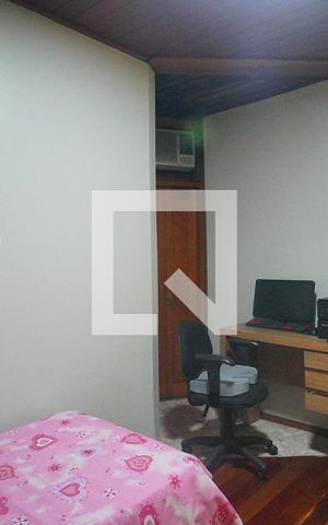 Casa à venda com 630m², 3 quartos e 2 vagasQuarto 1