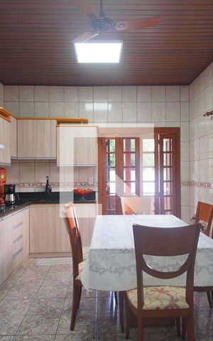 Casa à venda com 630m², 3 quartos e 2 vagasCozinha