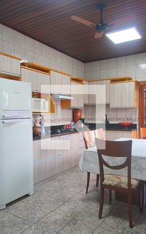 Casa à venda com 630m², 3 quartos e 2 vagasCozinha