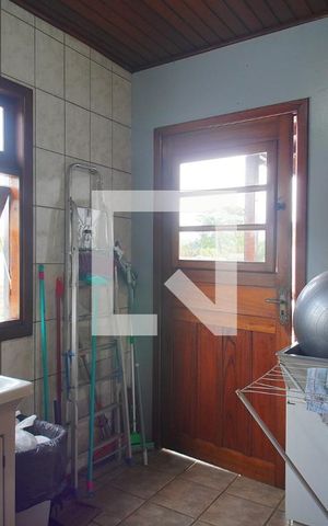 Casa à venda com 630m², 3 quartos e 2 vagasÁrea de Serviço