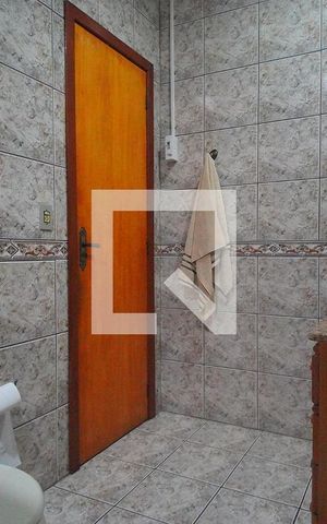 Casa à venda com 630m², 3 quartos e 2 vagasBanheiro