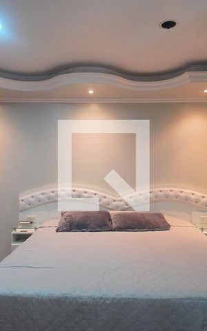 Casa à venda com 630m², 3 quartos e 2 vagasSuíte