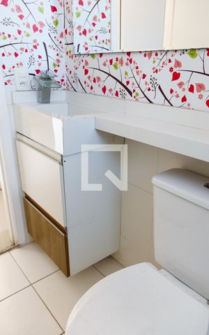 Apartamento à venda com 45m², 2 quartos e 1 vaga Apartamento à venda com 45m², 2 quartos e 1 vagaBanheiro