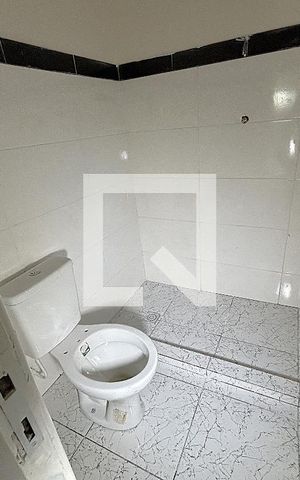 Casa para alugar com 100m², 3 quartos e 2 vagasBanheiro
