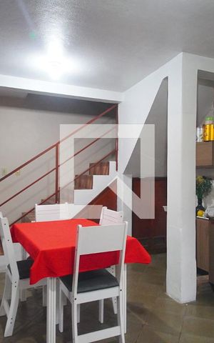 Casa à venda com 230m², 4 quartos e 3 vagas Casa à venda com 230m², 4 quartos e 3 vagasCozinha