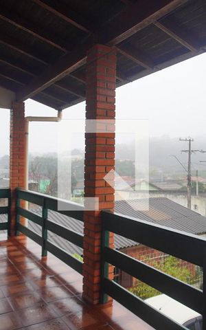 Casa à venda com 230m², 4 quartos e 3 vagas Casa à venda com 230m², 4 quartos e 3 vagasQuarto 1 vista