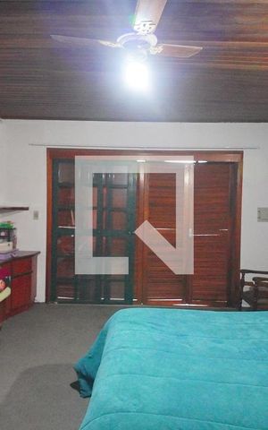 Casa à venda com 230m², 4 quartos e 3 vagas Casa à venda com 230m², 4 quartos e 3 vagasQuarto 1