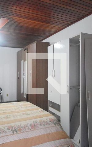 Casa à venda com 230m², 4 quartos e 3 vagas Casa à venda com 230m², 4 quartos e 3 vagasQuarto 3