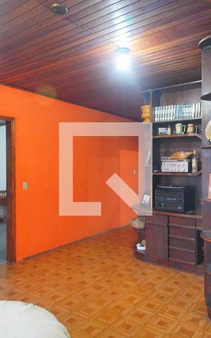 Casa à venda com 230m², 4 quartos e 3 vagas Casa à venda com 230m², 4 quartos e 3 vagasSala 2