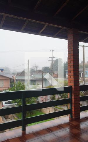 Casa à venda com 230m², 4 quartos e 3 vagas Casa à venda com 230m², 4 quartos e 3 vagasQuarto 3 vista
