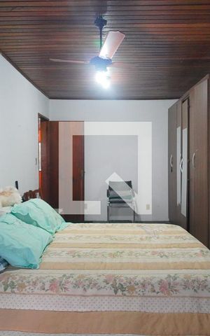 Casa à venda com 230m², 4 quartos e 3 vagas Casa à venda com 230m², 4 quartos e 3 vagasQuarto 3