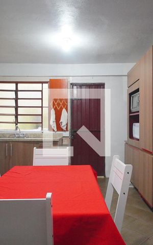 Casa à venda com 230m², 4 quartos e 3 vagas Casa à venda com 230m², 4 quartos e 3 vagasCozinha
