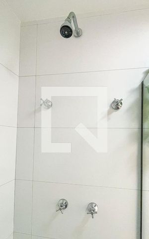 Studio à venda com 24m², 1 quarto e sem vaga Studio à venda com 24m², 1 quarto e sem vagaBanheiro