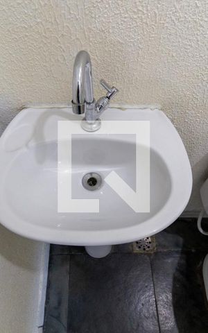 Studio para alugar com 20m², 1 quarto e sem vaga Studio para alugar com 20m², 1 quarto e sem vagaDetalhe - Banheiro