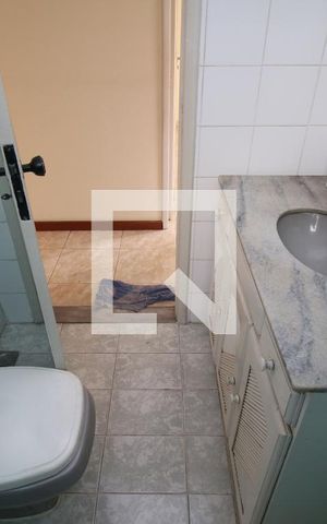 Apartamento à venda com 47m², 2 quartos e sem vagaBanheiro
