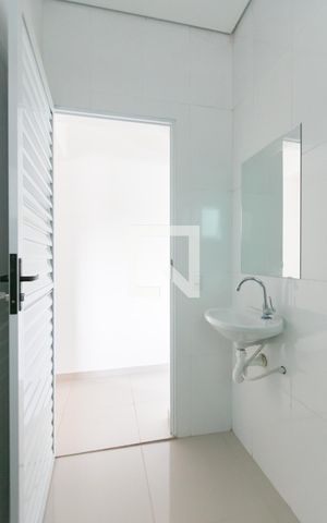 Apartamento para alugar com 70m², 2 quartos e 1 vaga Apartamento para alugar com 70m², 2 quartos e 1 vagaBanheiro