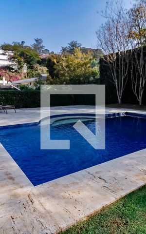 Casa para alugar com 656m², 3 quartos e 3 vagasÁrea comum - Piscina