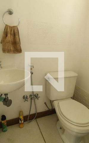 Casa à venda com 700m², 4 quartos e 4 vagasLavabo