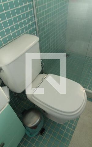 Casa à venda com 700m², 4 quartos e 4 vagasBanheiro social