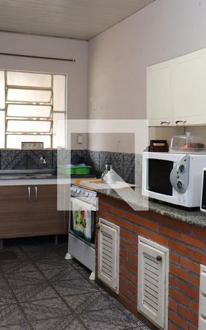 Casa à venda com 130m², 2 quartos e 2 vagasCozinha