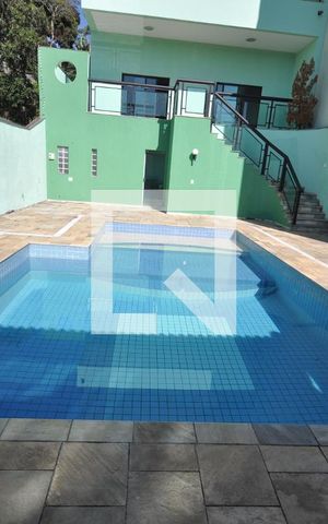Casa para alugar com 600m², 4 quartos e 4 vagasPiscina