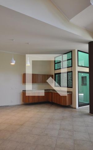 Casa para alugar com 600m², 4 quartos e 4 vagasSalão de Festas