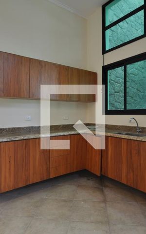 Casa para alugar com 600m², 4 quartos e 4 vagasSalão de Festas