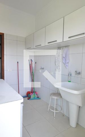 Casa para alugar com 600m², 4 quartos e 4 vagasÁrea de Serviço