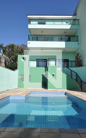 Casa para alugar com 600m², 4 quartos e 4 vagasPiscina