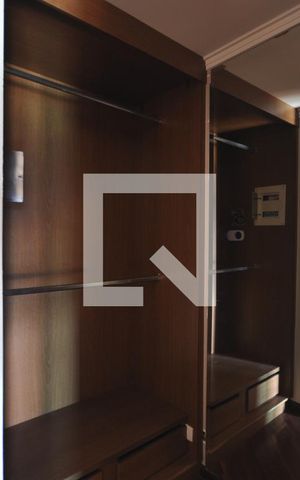 Casa para alugar com 600m², 4 quartos e 4 vagasCloset
