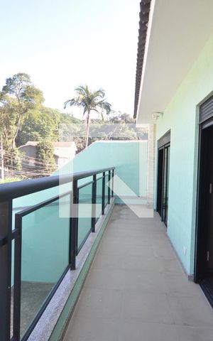 Casa para alugar com 600m², 4 quartos e 4 vagasSacada da Suíte 2