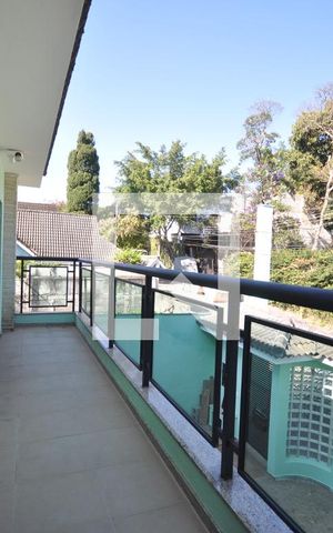 Casa para alugar com 600m², 4 quartos e 4 vagasSacada da Suíte 3