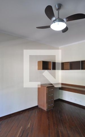 Casa para alugar com 600m², 4 quartos e 4 vagasSuíte 3