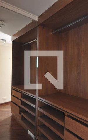 Casa para alugar com 600m², 4 quartos e 4 vagasCloset