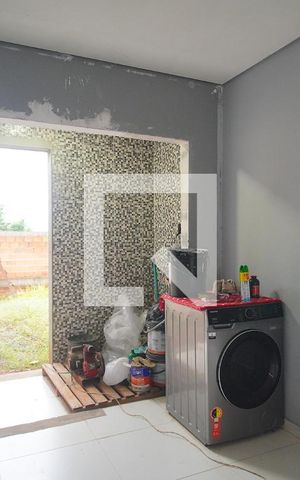 Casa à venda com 220m², 2 quartos e 4 vagas Casa à venda com 220m², 2 quartos e 4 vagasÁrea de Serviço